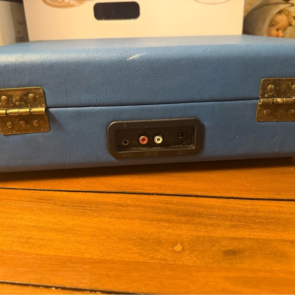 Crosley record player - Picture 5 of 5